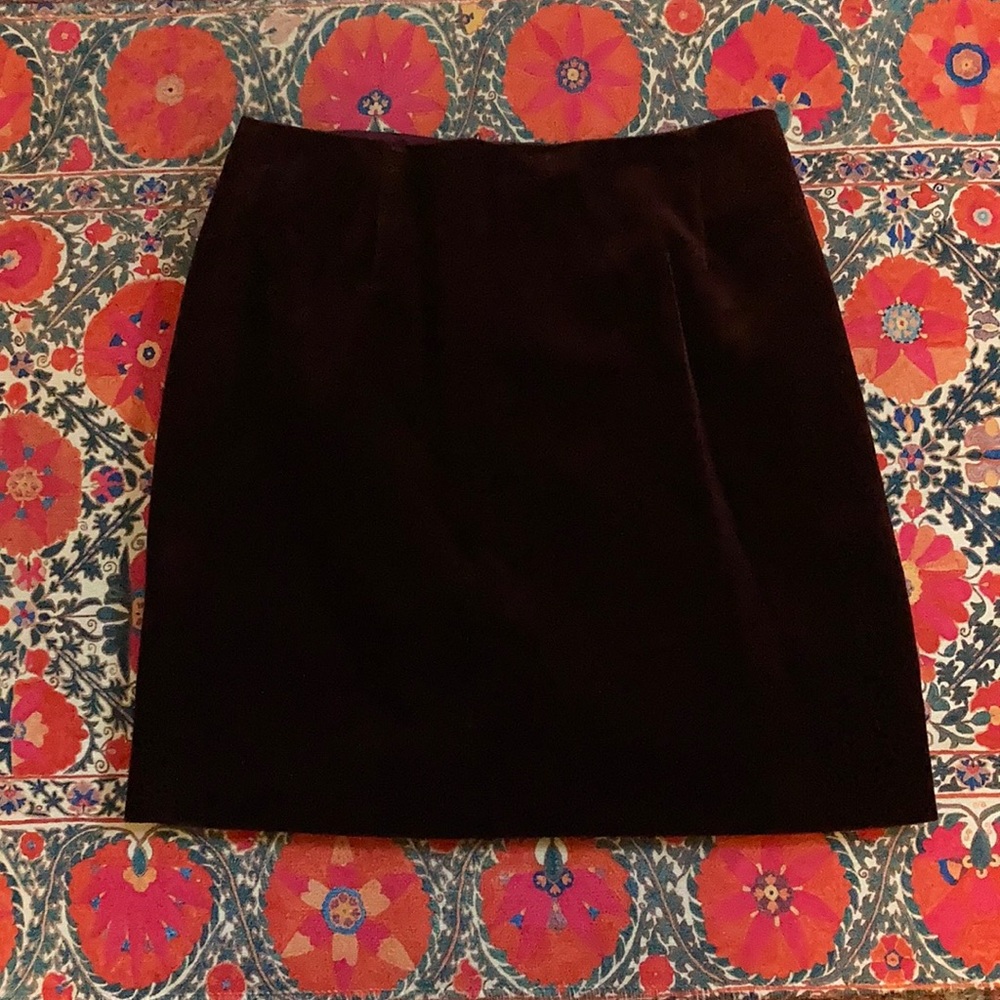 SOLD - Gap burgundy velvet mini skirt 4